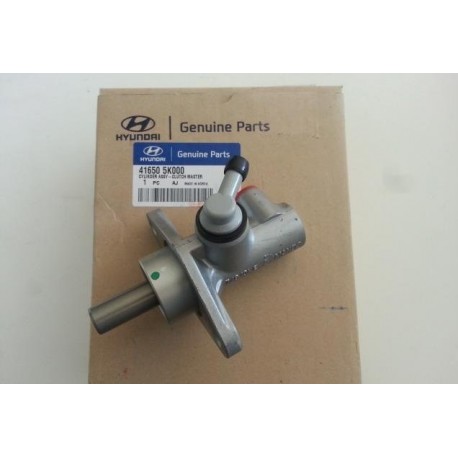 Цилиндр сцепления главный Hyundai HD78/County D4DD/GA